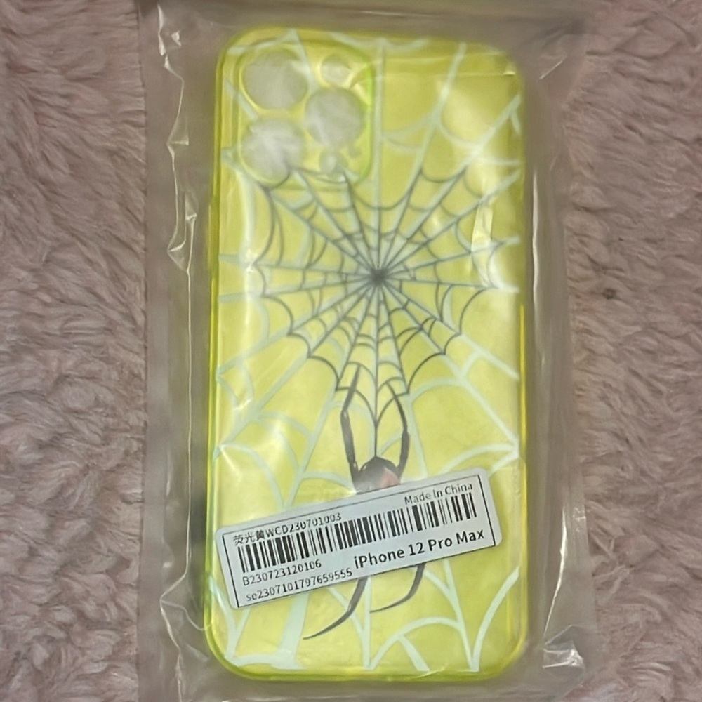 NWT IPHONE 12 PRO MAX CASE